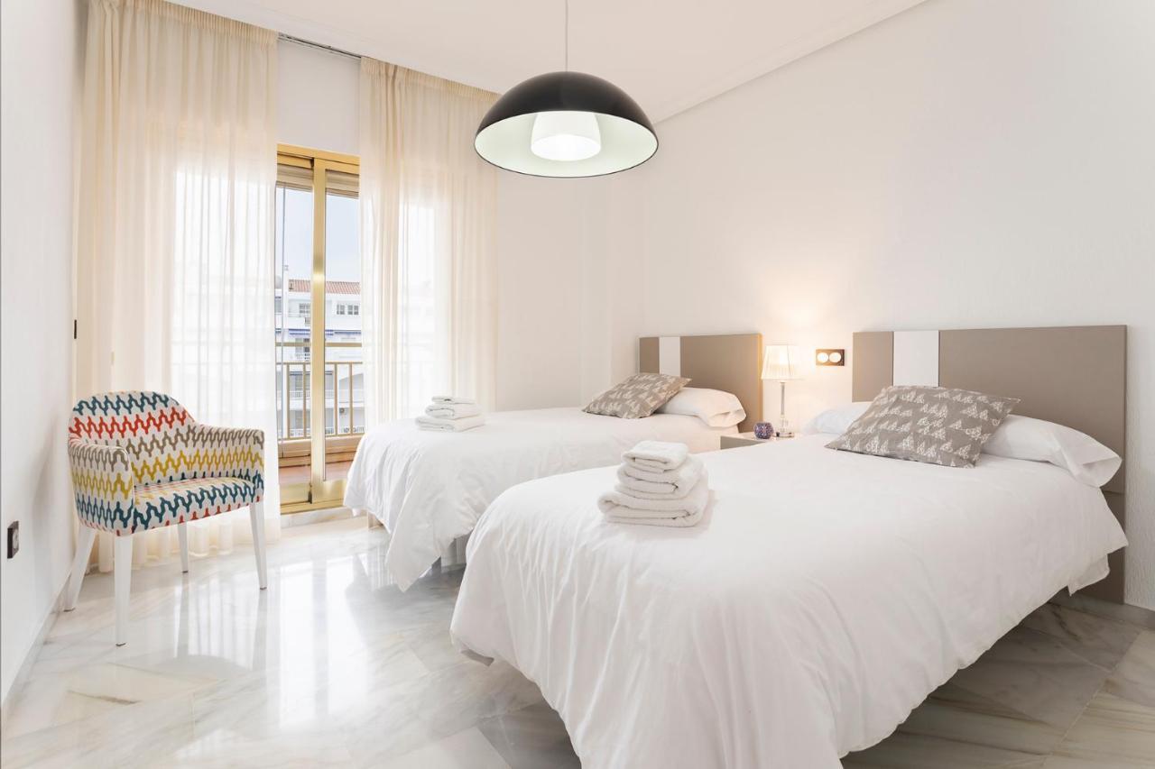 Rentcostadelsol Fuengirola Dona Sofia B Exterior photo